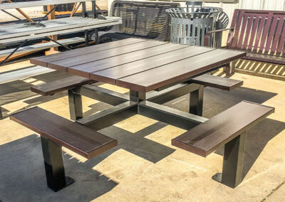 Four-legged Aluminum Square Picnic Table